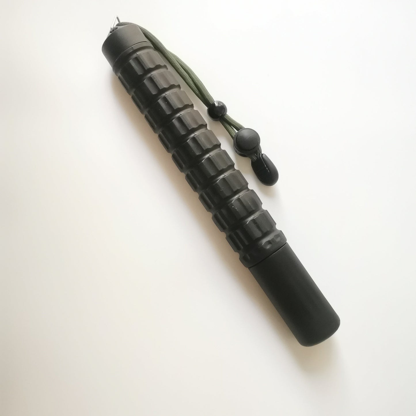 Bastone telescopico per esterni Bastone da difesa EDC Flick Stick