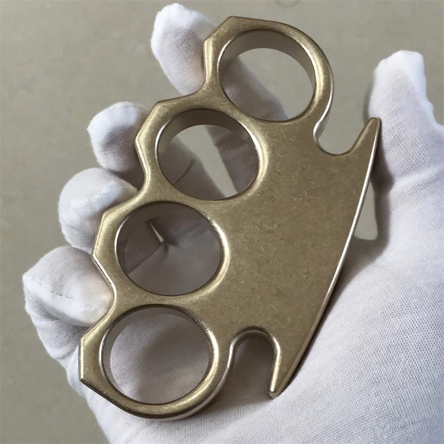 Tirapugni classico in ottone lavato con pietra ispessito
