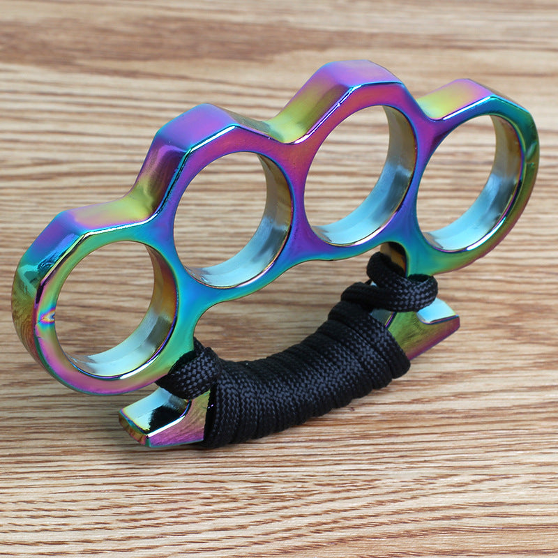 Poing Américain classique coloré avec corde de défense de fenêtre cassée