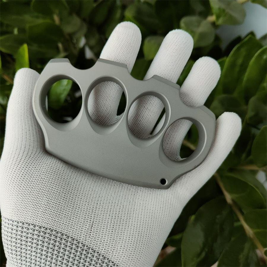 Knuckle Duster with Matte Sandblasted Surface