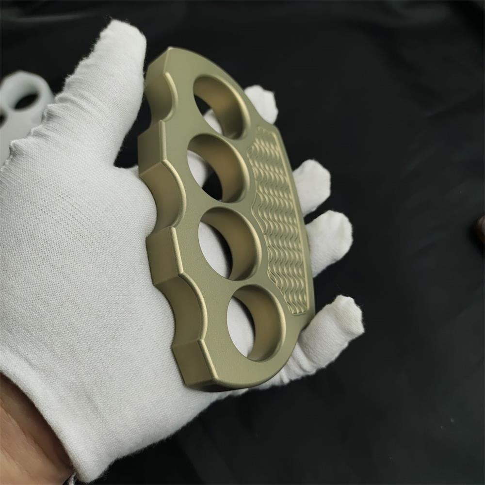 Strumento EDC leggero con Tirapugni in alluminio massiccio classico