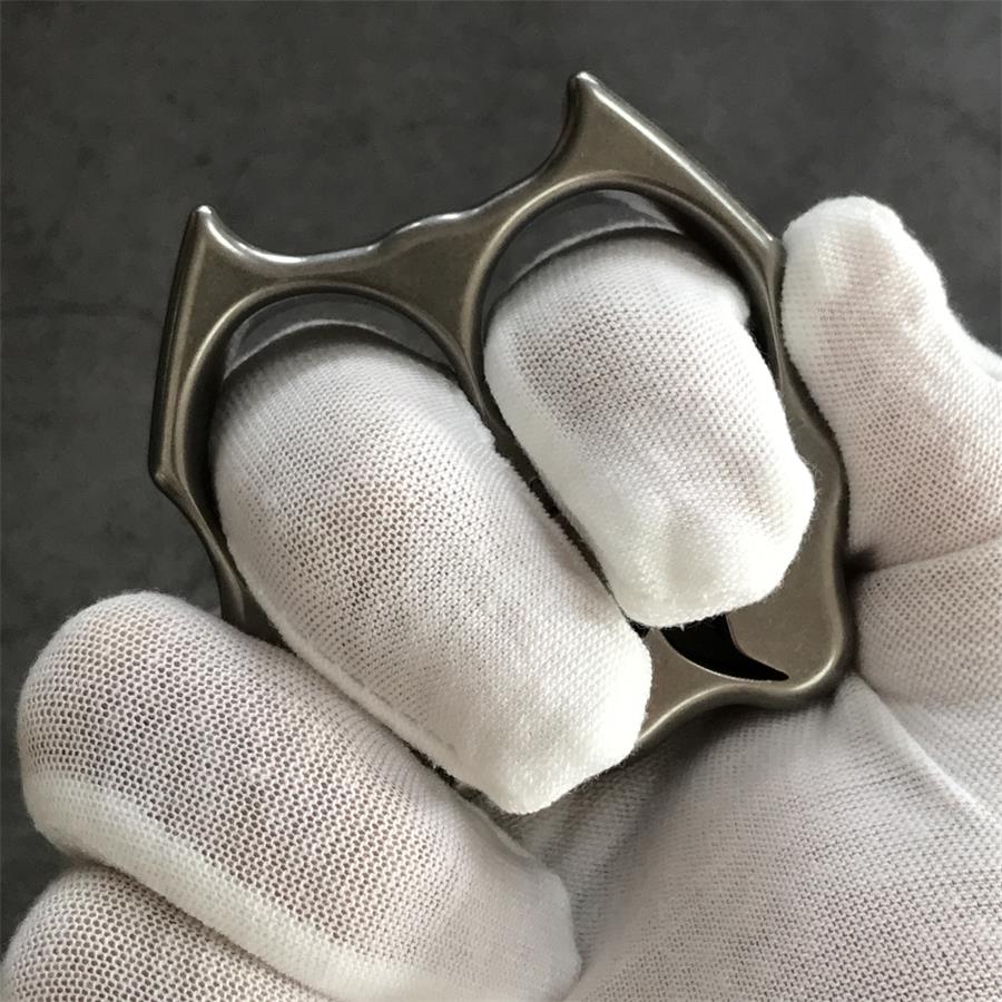 GODEDC Dog Head Knuckle Duster TC21 Titanium Alloy