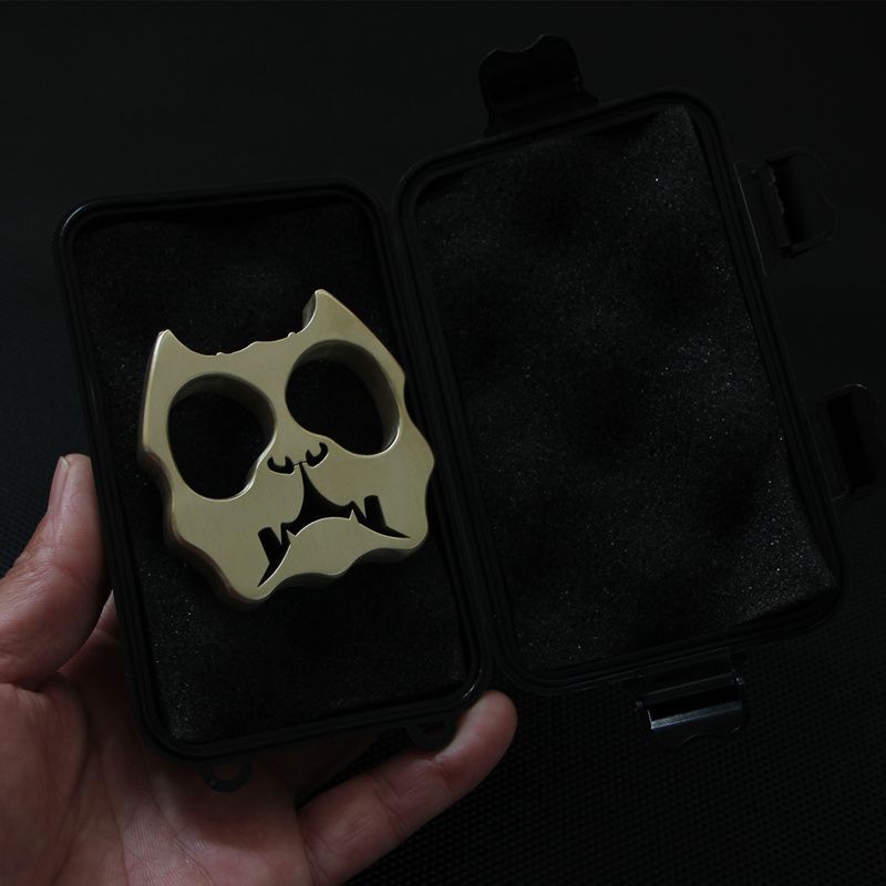 Dog Head Thickened Brass Knuckle Duster
