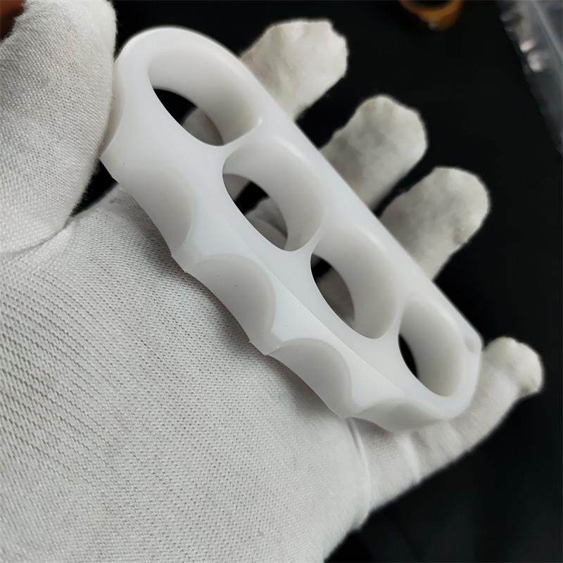 Poing Américain de jarret de pois en plastique PVC de grande taille