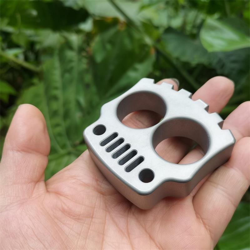 Mini Thickened Steel Knuckle Dusters Multi-functional Defense