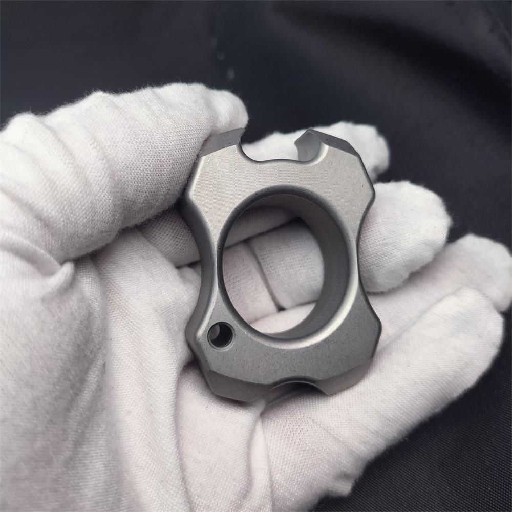 304 Steel Multifunctional Bottle Opener Knuckle Duster