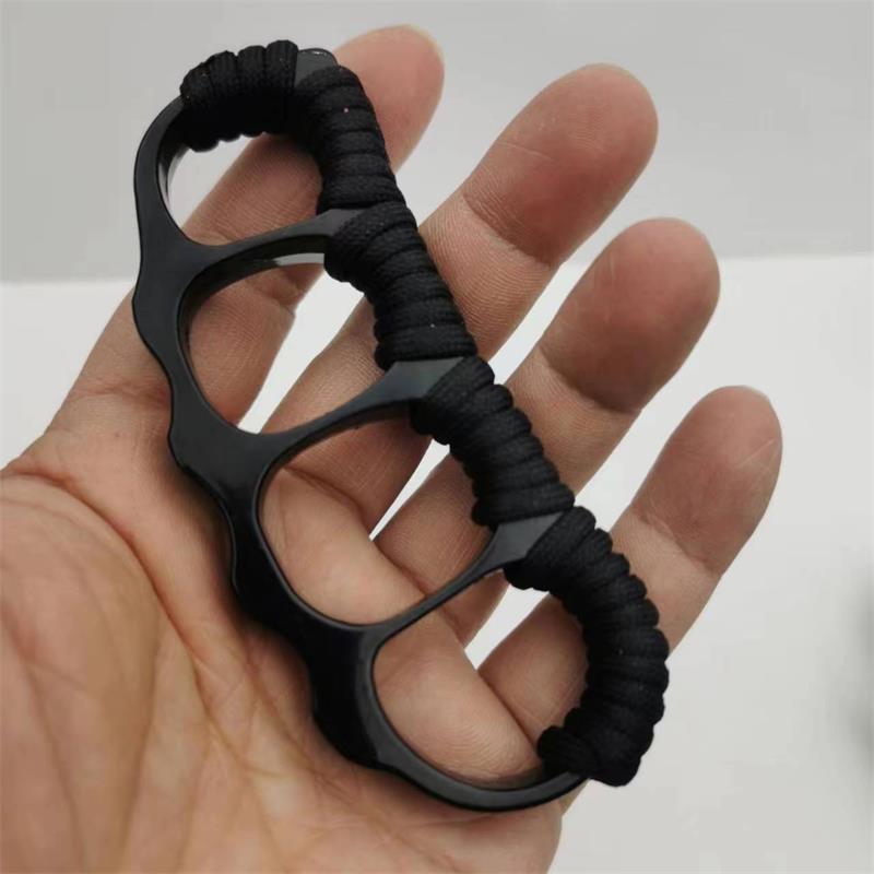 Pea Knuckle Duster with Rope Portable Defense