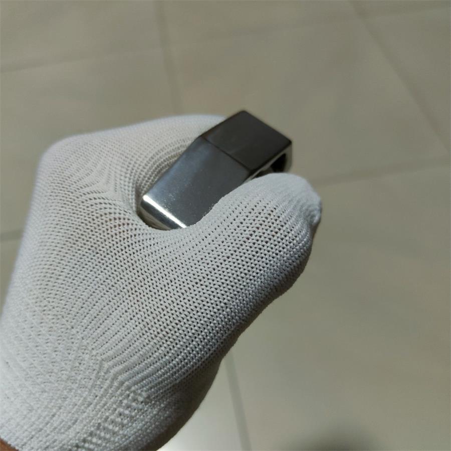 Titanium Knuckle Duster with Enhanced Window Breaker