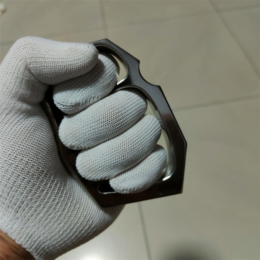 Titanium Knuckle Duster with Enhanced Window Breaker