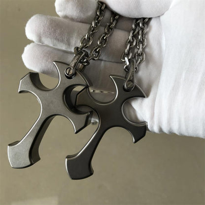 Collier croix en titane poing américain Self Defense EDC Tool