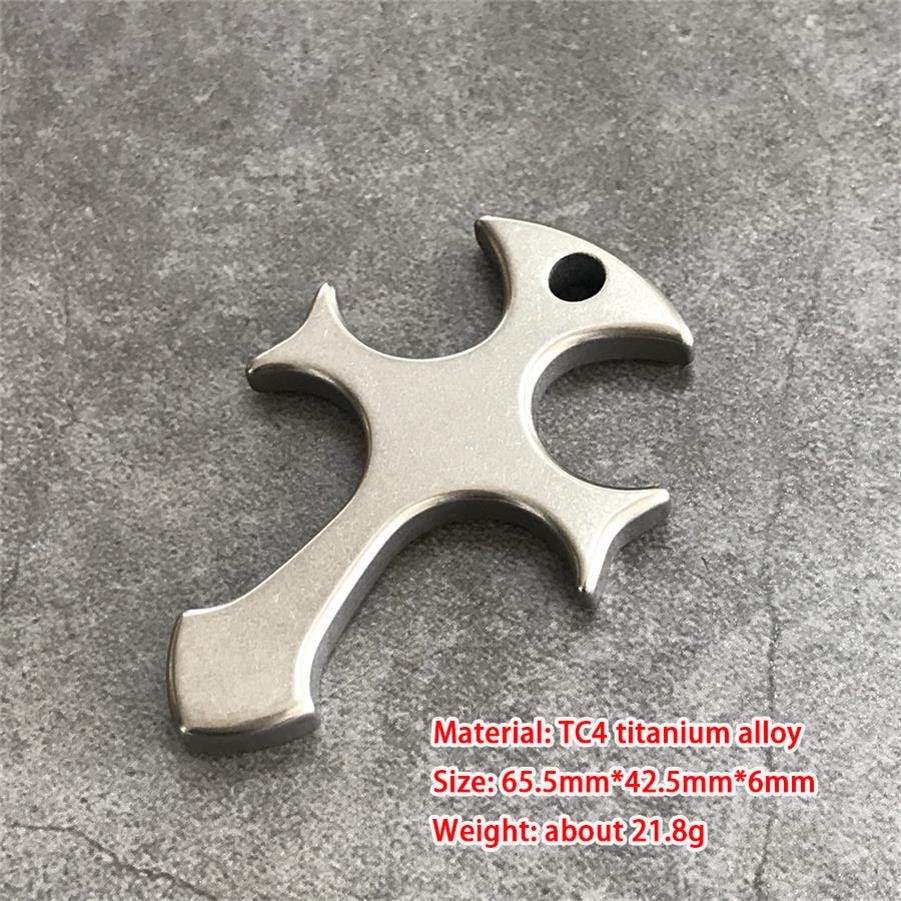 Collier croix en titane poing américain Self Defense EDC Tool